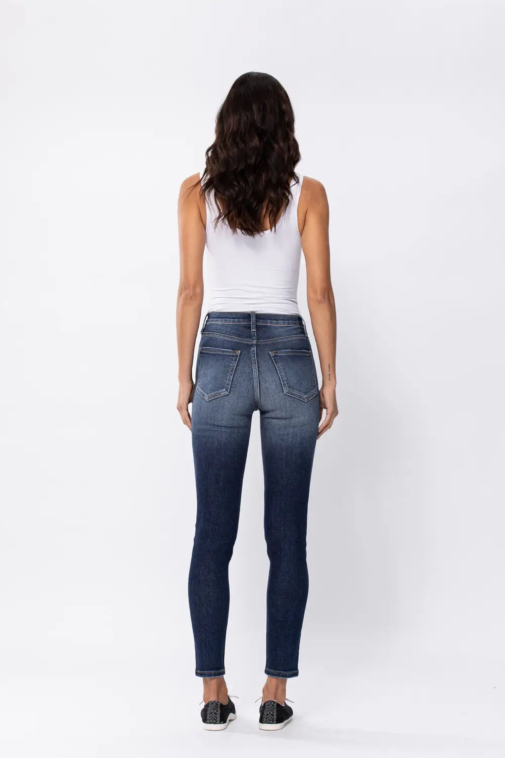 Aubrey Distressed Jeans