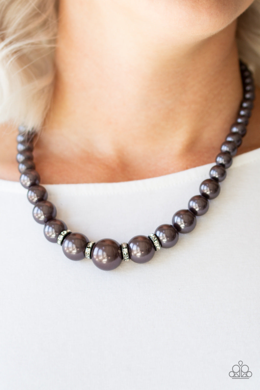 Party Pearls Necklace